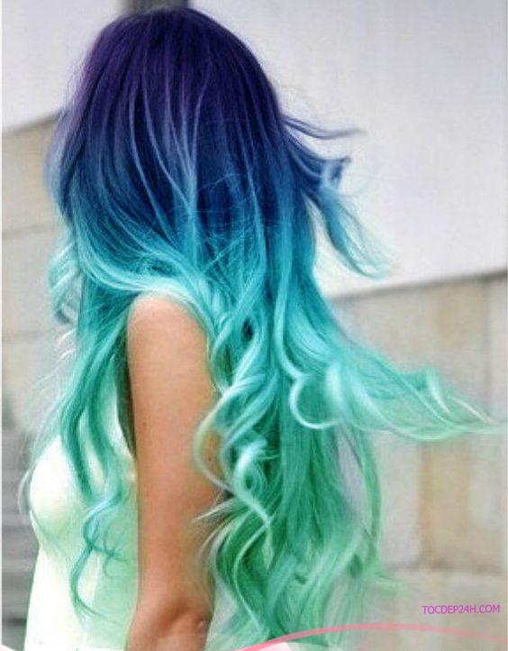 Nhuộm tóc màu xanh dương “hot trend” năm 2021
